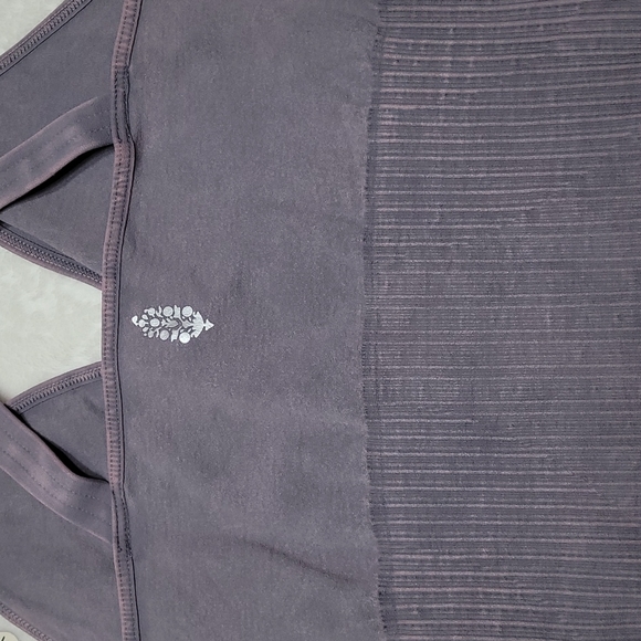 ❗️FP Movement Good Karma Crop Top Faded Grape X-Small - Picture 10 of 14